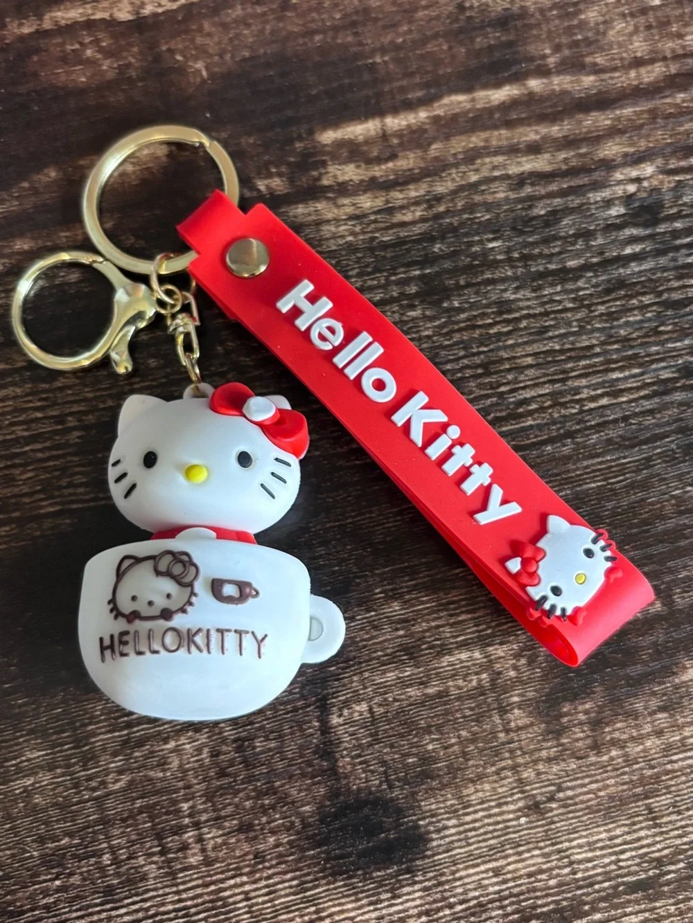 Hello Kitty Red and White‎ Teacup Keychain Charm